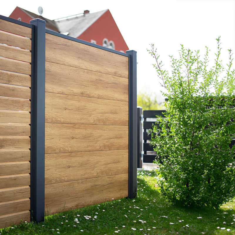 WPC Sichtschutz im Garten in Holzoptik Beige Braun Desert Oak Eiche mit Anthrazit